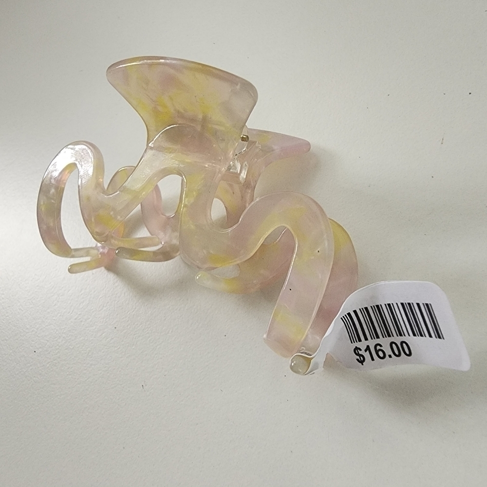 NEW Free People Zig Zag Marble Pink Hair Claw Clip - Picture 4 of 7